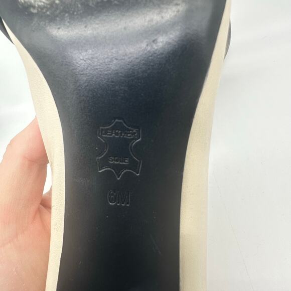 Tory Burch Cream Square Toe Block Heel Faux Buckle Womens Shoe Size 6 Officecore - Picture 14 of 16